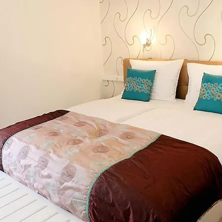 Grand Pinea * Čilipi