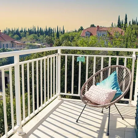 Grand Pinea Apartman Čilipi